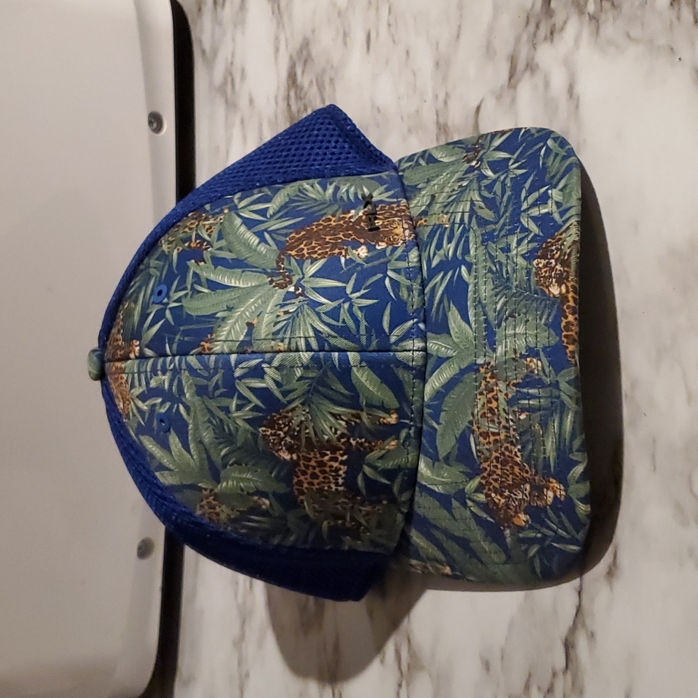 New RLX Ralph Lauren Men's Blue Jaguar Jungle Print Mesh Back Fitted Hat L/XL